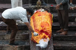 Nepal-China Flood Toll Nears 800, Thousands Missing