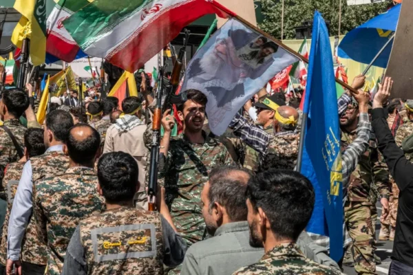 Iran Warns US May Resume Strikes as Tensions Rise