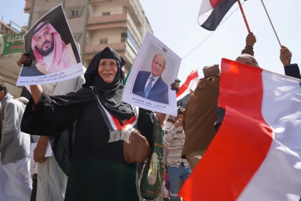 Yemen Leader Urges Mobilisation Against Houthi Forces