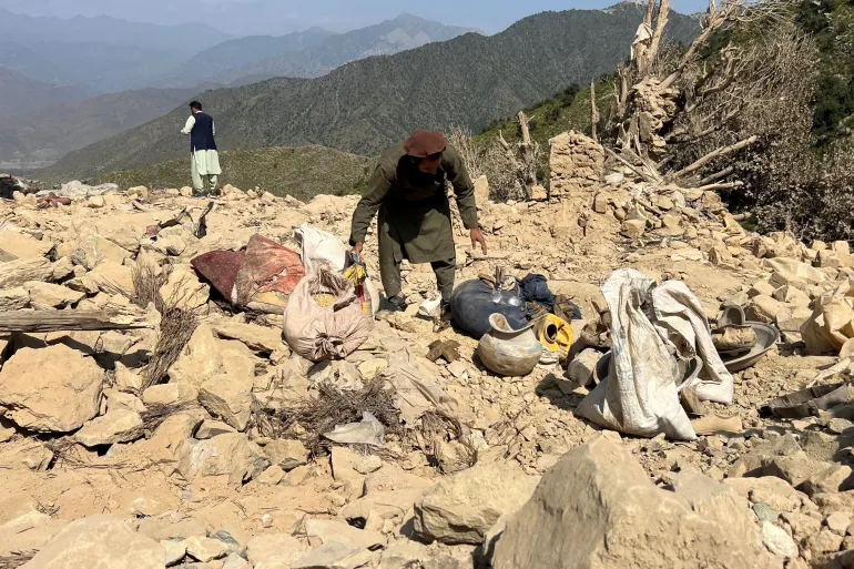 Pakistan Airstrikes in Afghanistan Kill 22 Fighters