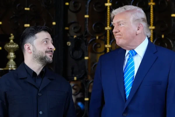 Trump Defends Russian Sanctions Relief Amid Ukraine Rift
